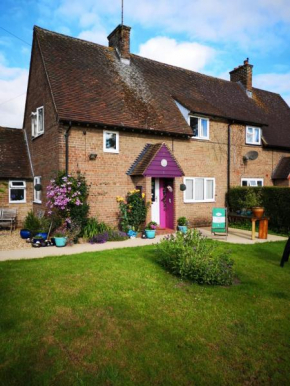 Отель Avebury Life  Мальборо